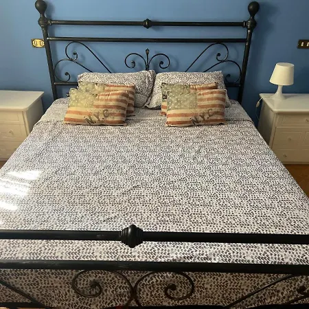 Casa Rossa * San Leonardo (Pavia)